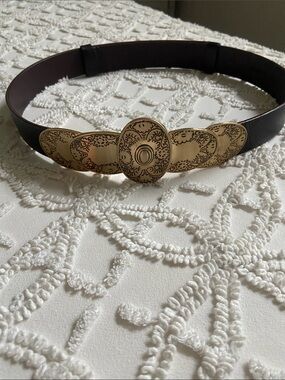 Chico's Brown Leather Belt with Gold Filigree Oval Buckle